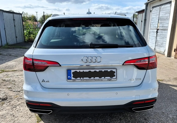 Audi A4 cena 115000 przebieg: 150000, rok produkcji 2019 z Włocławek małe 172